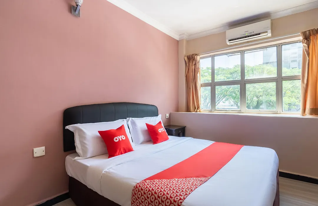 Oyo 89844 Green Villa Hotel-1